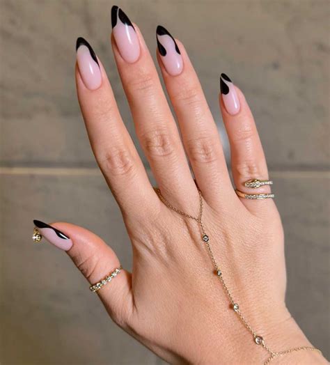 Unghie Ottobre: 12 idee eleganti di tendenza (Foto)