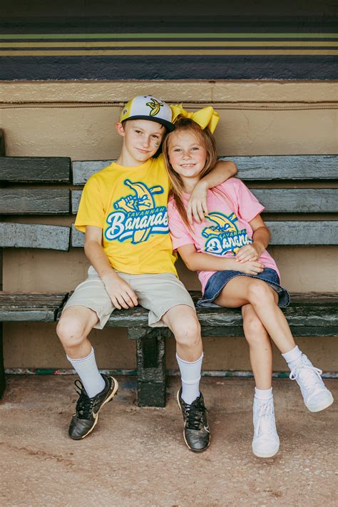 YOUTH Bananas Short Sleeve Primary Logo Tee - Pink – Banana Ball