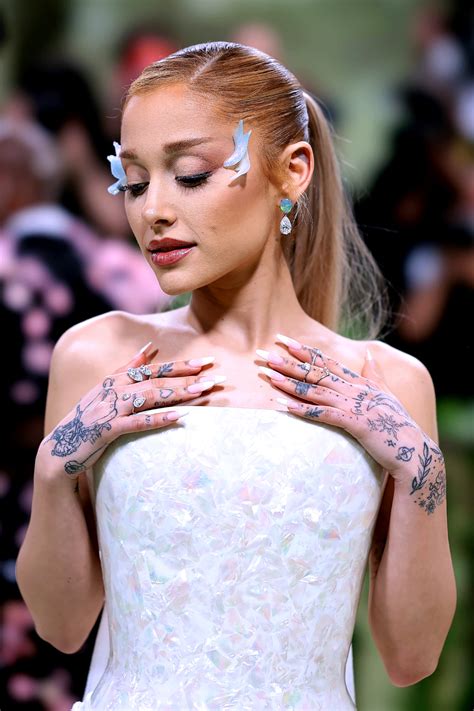 Ariana Grande Fotoshoot Tumblr 2024 Ariana Grande Shares New Photo