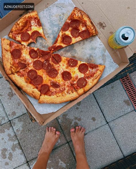 KARISSA DUMBACHER Feet - AZNudeFeet