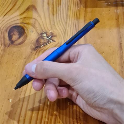 Uni Kuru Toga Advance Upgrade : r/mechanicalpencils