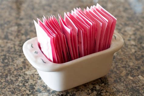 Aspartame Side Effects: What Are They?