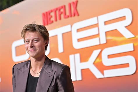 ‘Outer Banks’ Star Rudy Pankow Accidentally Gave Chase Stokes a Head ...