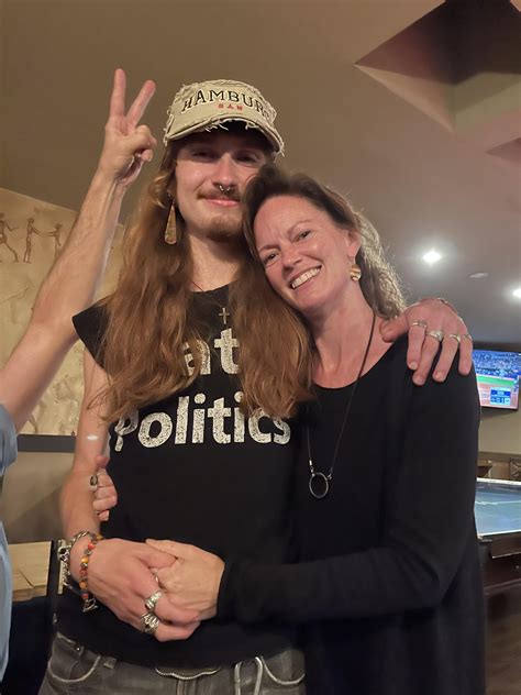 Rate the recent fits ft my mom & gf : r/fitpics