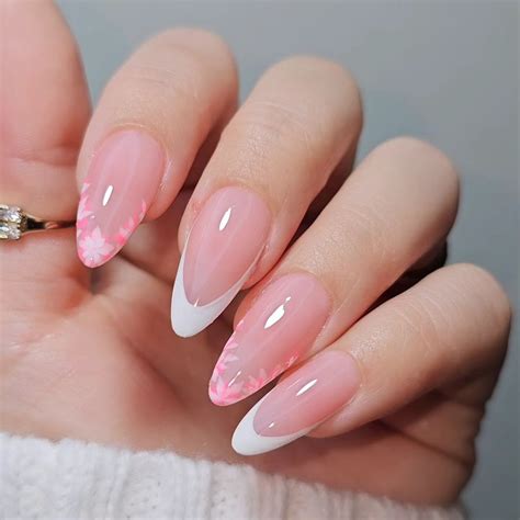 23+ Elegant Short Gel Nail Ideas For 2024 - DrExplains