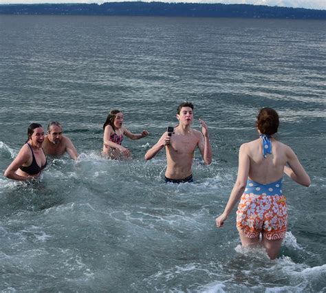 Polar Bear Plunge at Golden Gardens was fast, funny and fun | Westside