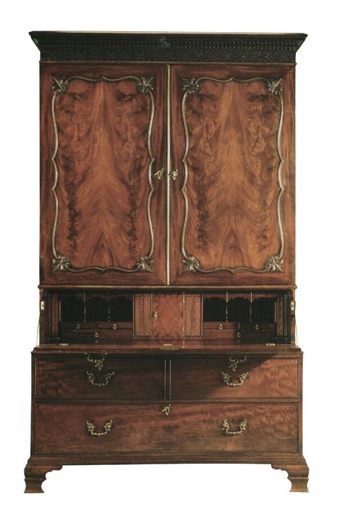 See inside August issue of Antique Collecting magazine - Antique Collecting
