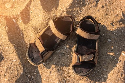 Surprising Luxury | Best Beach Sandals For Men That Will Change Your