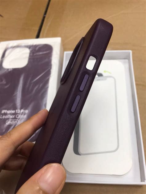 В сети опубликовали фотографии официальных чехлов Apple для iPhone 13 ...