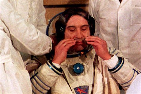 Death of Valery Polyakov: Cosmonaut who holds the longest space flight ...