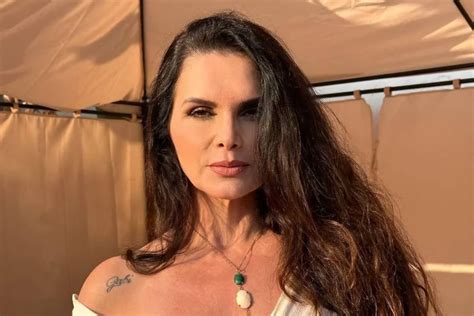 Comendo A Luiza Ambiel - Luiza Ambiel, top 1 no Privacy, revela que fãs preferem histórias com ...