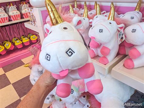 FULL TOUR of the NEW Bake My Day Store at Universal Orlando! - AllEars.Net