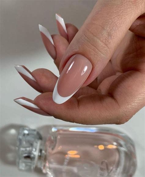 Идеальный Маникюр. Эстетичное фото. Минимализм. Minimalism nails ...