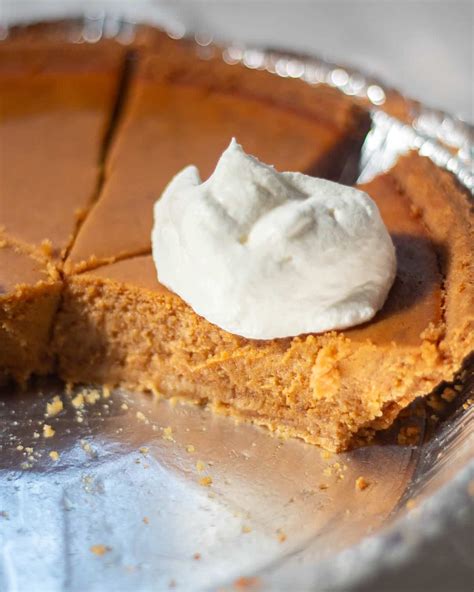 Easy Pumpkin Pie in Graham Cracker Crust Recipe - Chenée Today
