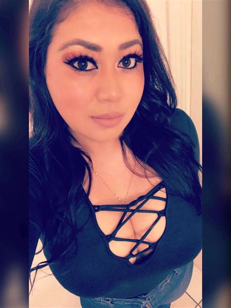 Loving my new shirt 😌 | Scrolller