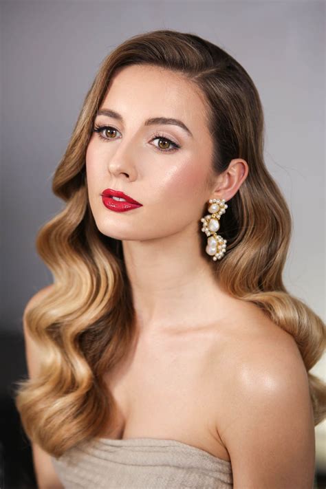 The Best Natural Bridal Makeup for Blondes | Frisyrer, Brudfrisyrer