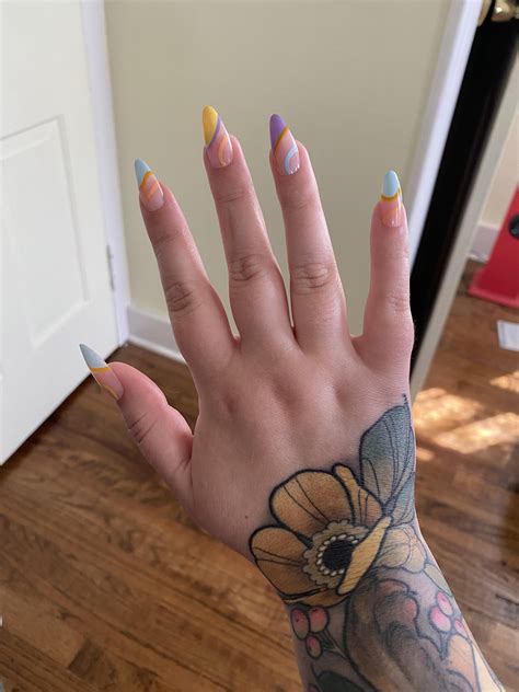 I finally tried the gel curing trick for press ons, and I’m in love ...