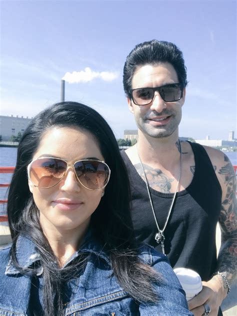TW Pornstars - Sunny Leone. Twitter. #Summerfest2017 @DanielWeber99