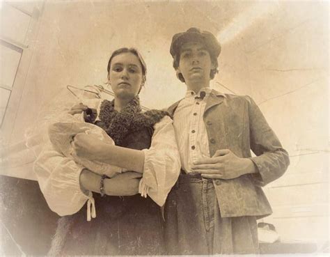Could someone edit this to look like an old picture? : r/PhotoshopRequest