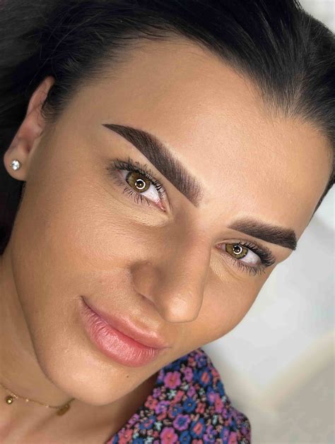 Dlaczego brwi permanentne są takie grube? - YARNA ACADEMY 2023