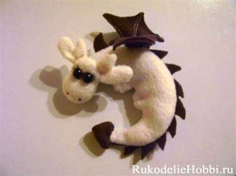 Игрушки и текстильные изделия | Sewing stuffed animals, Felt toys ...