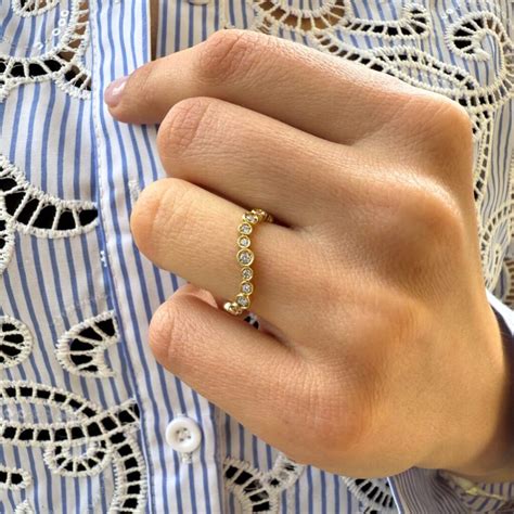 anello wavy fabera jewelry lab grown diamonds   fairmined gold