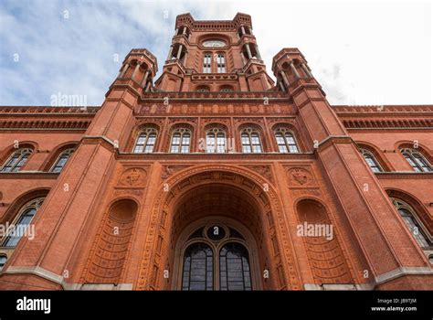 Rotes Rathaus Berlin Stock Photo - Alamy 