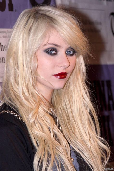 Forum Phun Celebrity Extra: The Shocking Truth Revealed By Experts Image 14