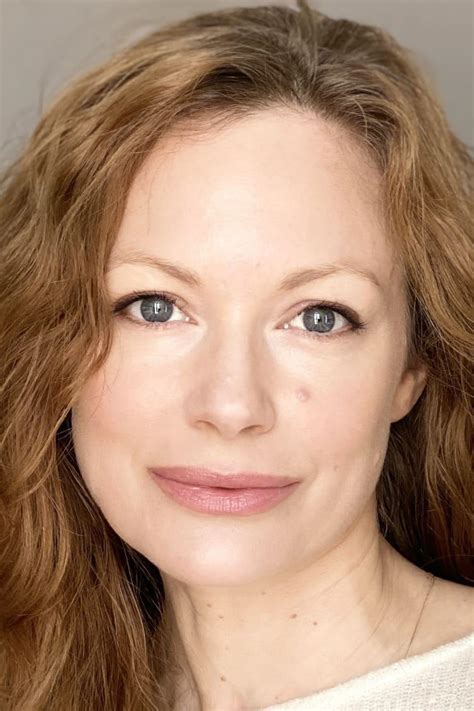 charlotte hunter  entertainmentie