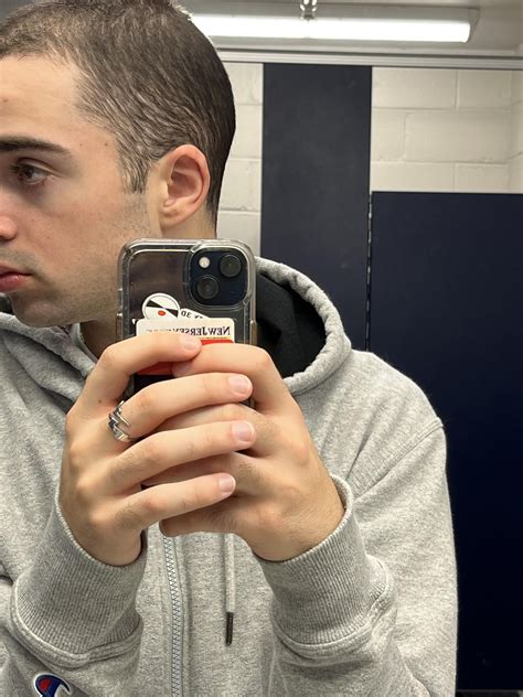 Laser tech will make the perfect haircut for balding widows peak easier 27