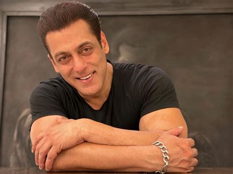 Salman Khan Buys New Bullet-proof Car