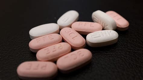 Paxlovid Cuts Covid Deaths Among Older People, Israeli Study Finds