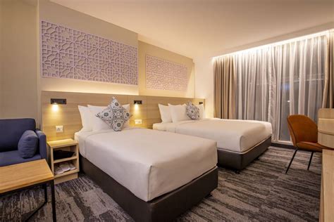 family tiga santa grand signature kuala lumpur