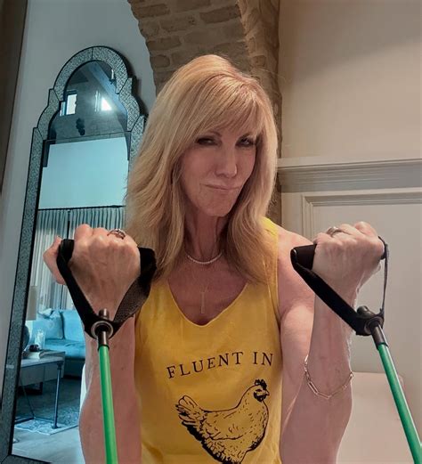 Leeza Gibbons | Family Portrait. Summer 2025. 🌻 | Instagram