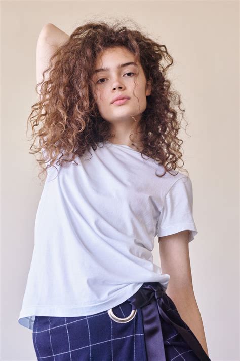 Pictures of Elizabeth James