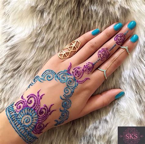 Love the colorful glittery henna!! Beautiful Henna Designs, Unique ...