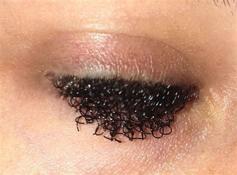 Curly Eyelashes: The Hottest Beauty Trend of 2024