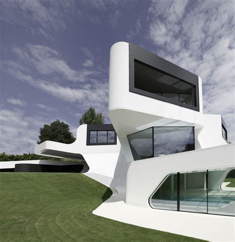 The Most Futuristic House Design In The World - DigsDigs