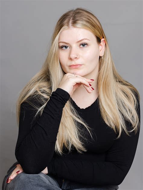 Ellé Brook