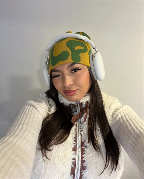 LINDA VO | December 🫶🏼 | Instagram