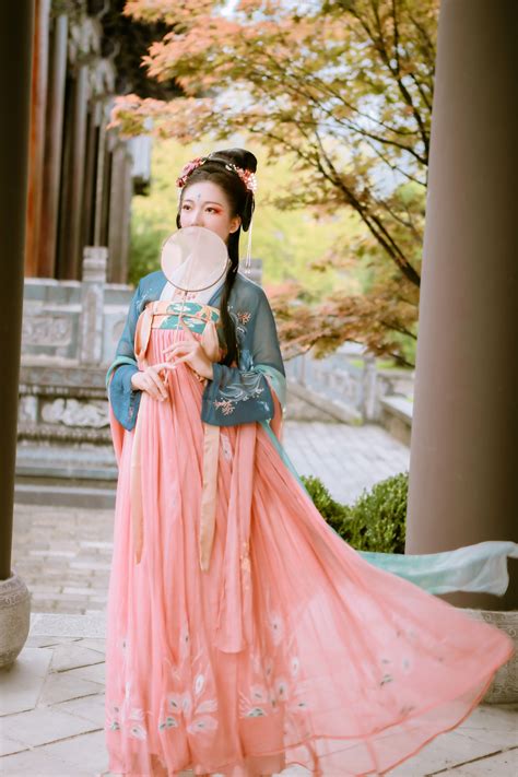 [Art Picture Language] 2022.01.26 Night Wind Courtyard Mo Xi - V2PH