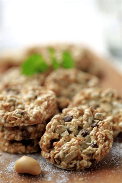 Healthy Rolled Oats Oatmeal Nut Cookies - How to Vegan
