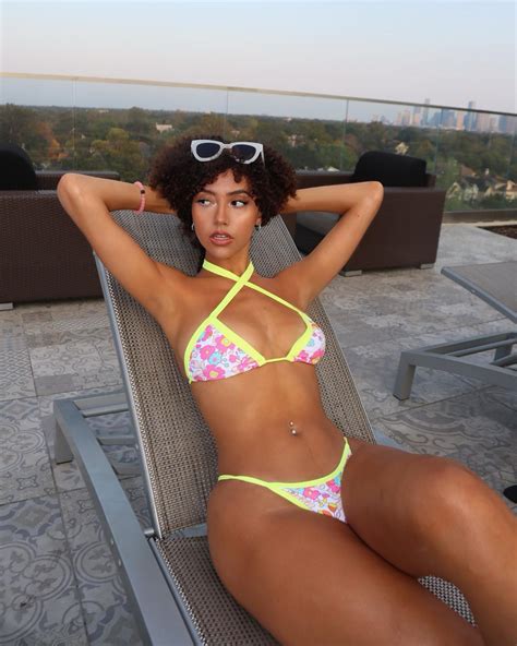 MEGAN BOTNICK | if u met her ull never forget her • • • • DM @asegoo