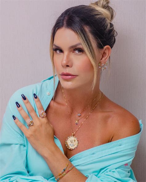 Julia Sampaio, Carol Lisboa, Carla Weyll e Pri Pena participam do