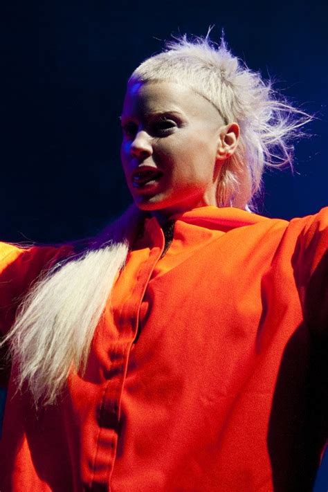 Yolandi Haircut Name - Haircuts Models Ideas