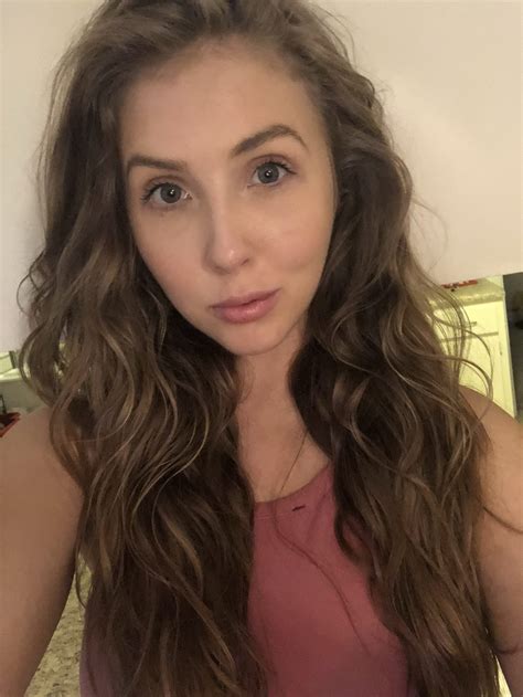 Lena Paul | DATINGSCAMMER.INFO