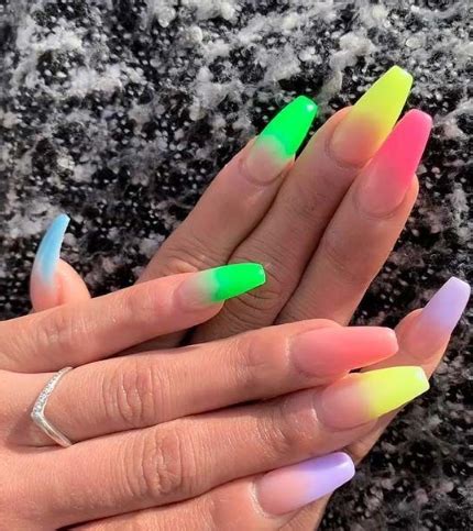 My All-Time Favorite 80s Nail Trends That Are Still In
