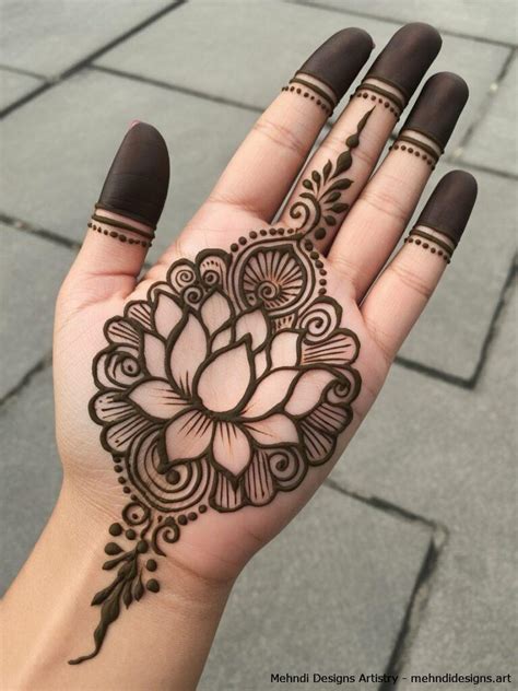 lotus mehndi design