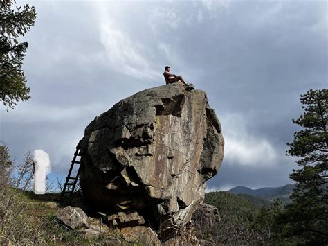 Got to go on my first naked hike yesterday! : r/ColoradoNudists