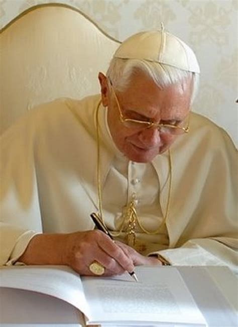 benoit xvi est  saint tribune chretienne